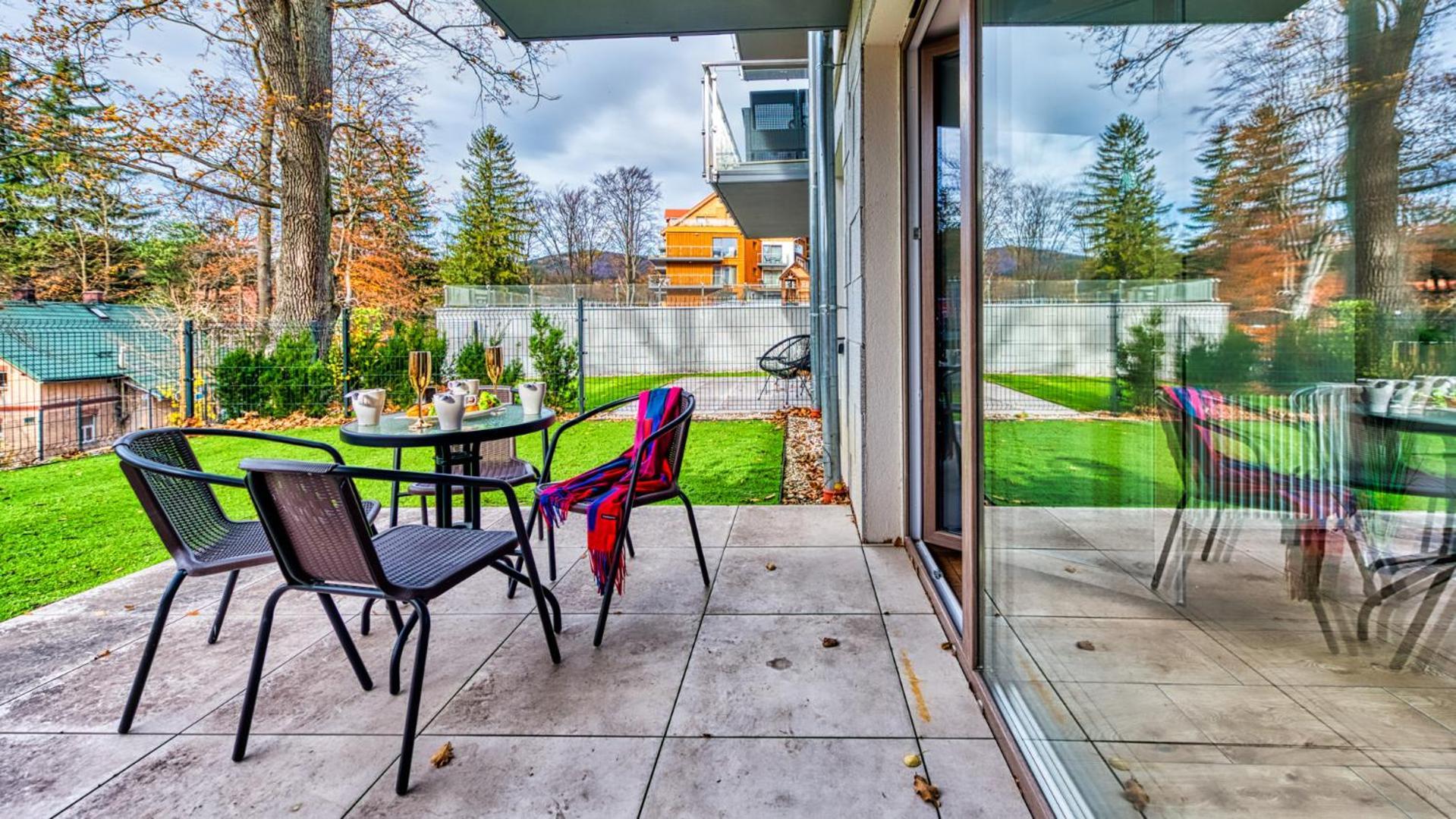 Apartamenty Z Basenem I Saunami Stone Hill Resort Vip Centrum By Royal Aparts Szklarska Poręba Esterno foto